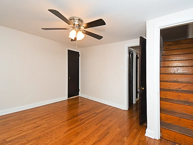 1318 Cherry St — Photo 8