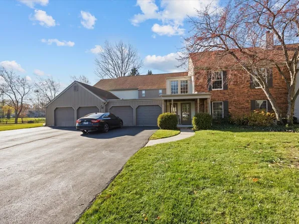 316 Dunham Place Cmns #316, Saint Charles, IL 60174