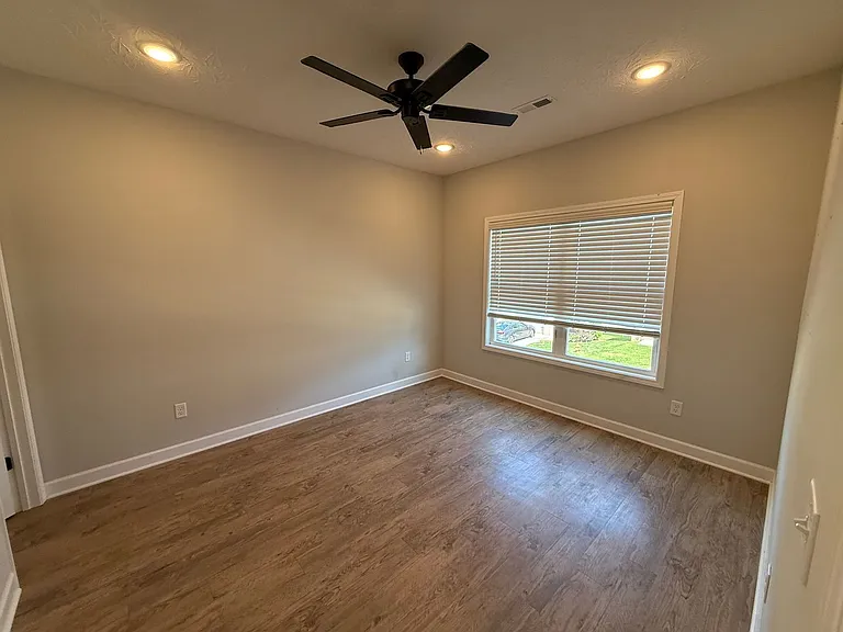 632 Cumberland Cir #713 — Photo 16