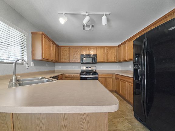 3rd image of 531 W Cedar Chase Dr
