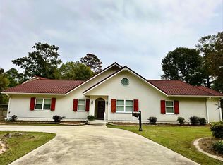 211 Rg Lagrone Dr, Hamburg, AR 71646