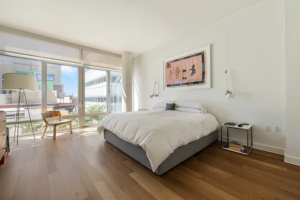 Rented by CORE | media 5