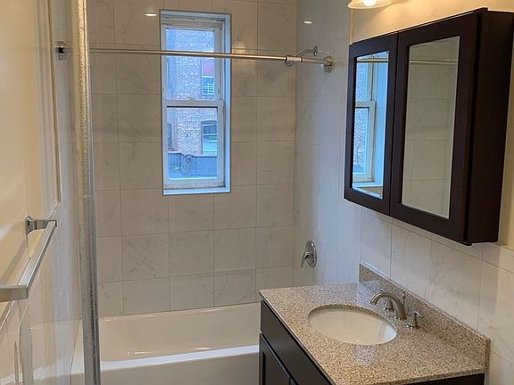 4th image of 106 Glenwood Ave APT 303