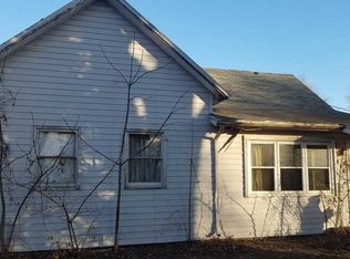 114 W Howard St, Kenney, IL 61749