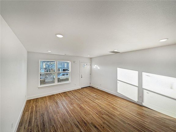 2nd image of 1206 Nedra Dr