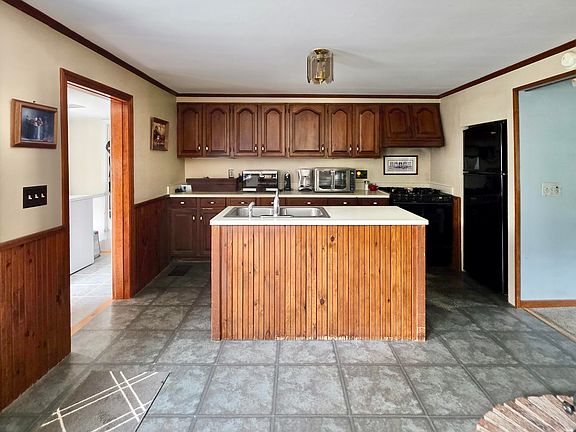 5th image of 115 Campbell Pond Road