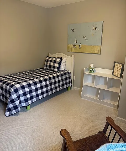 Guest bedroom #1