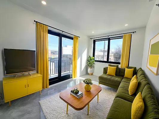 Rented by Brooklyn Property Group LLC | media 2