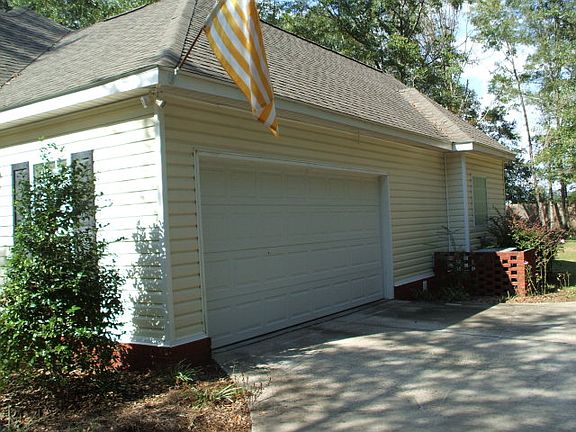 4th image of 230 Waterford Way
