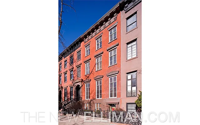 Sold by Douglas Elliman | media 63