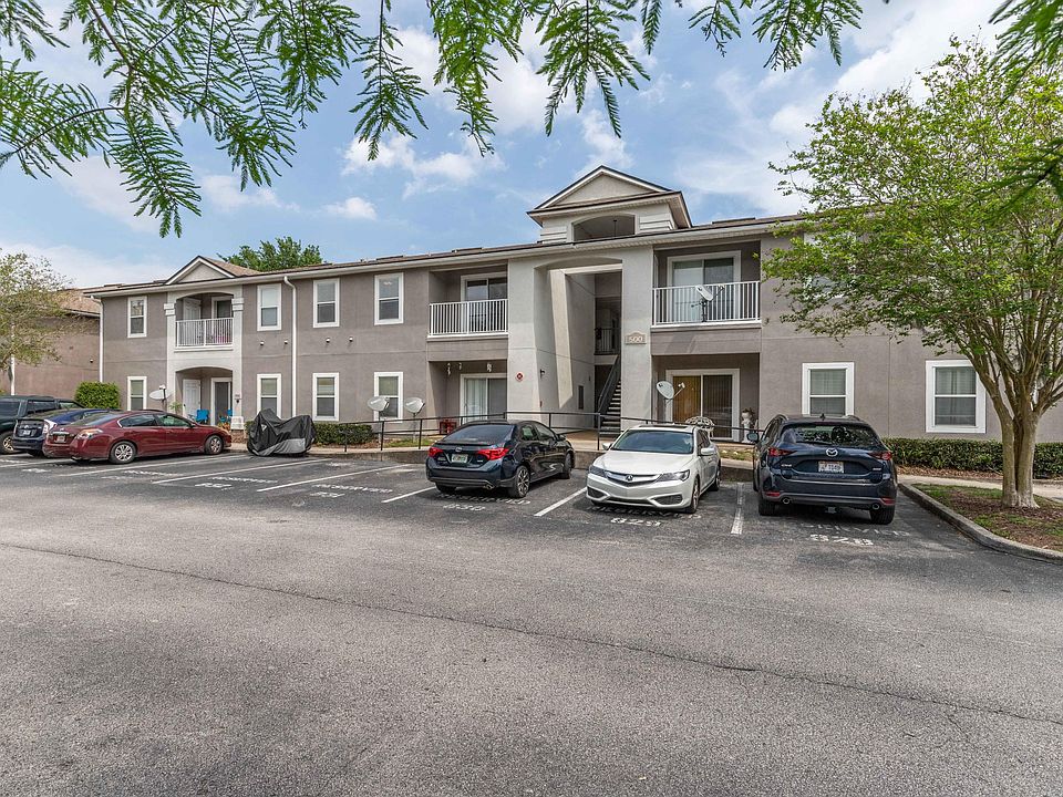 1st image of 7920 Merrill Rd #513