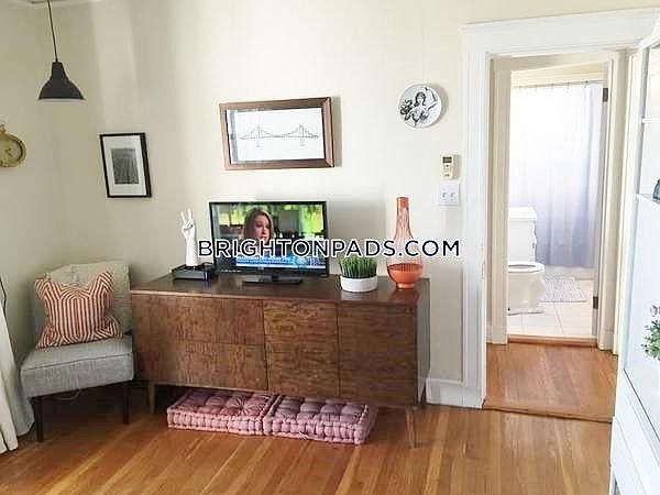 2nd image of 2039 Commonwealth Ave #0000