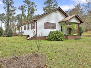 1071 W Grantville Rd, Grantville, GA 30220