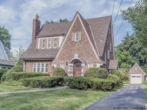 272 Manor Avenue, Kingston, NY 12401