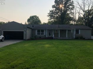 2390 Leavitt Rd, Lorain, OH 44052