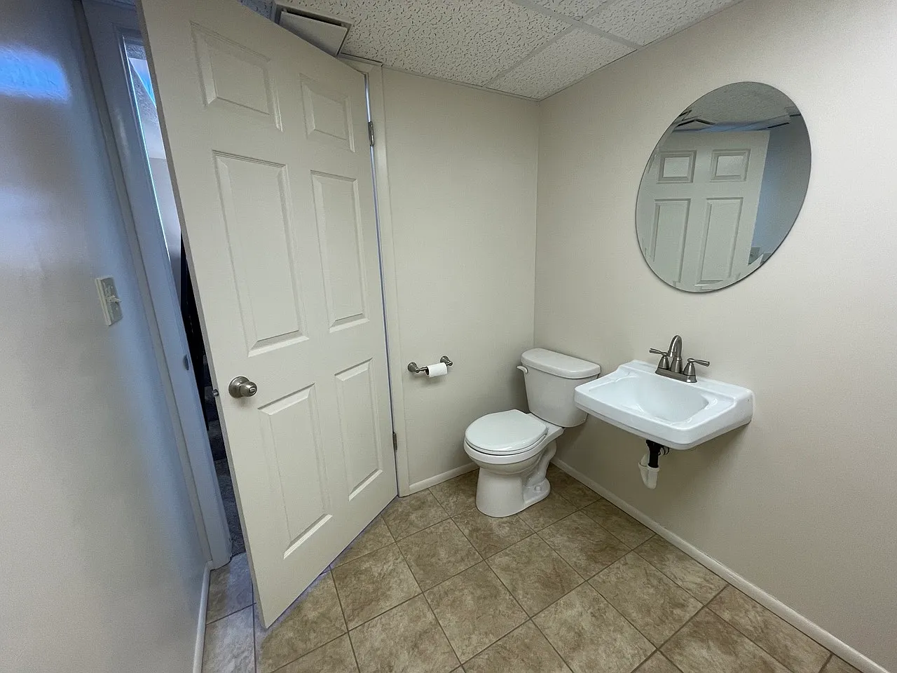2 bed, 1.5 bath, 1150 sqft, $1,430 — Photo 3