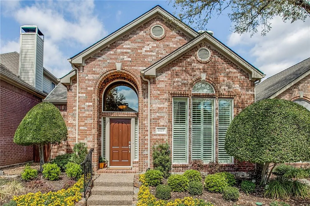 3 bed, 2.5 bath, 2122 sqft, $2,895 — Photo 1