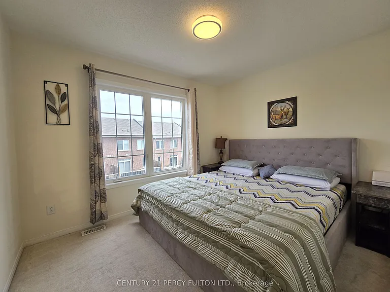 1389 Salem Rd N — Photo 9