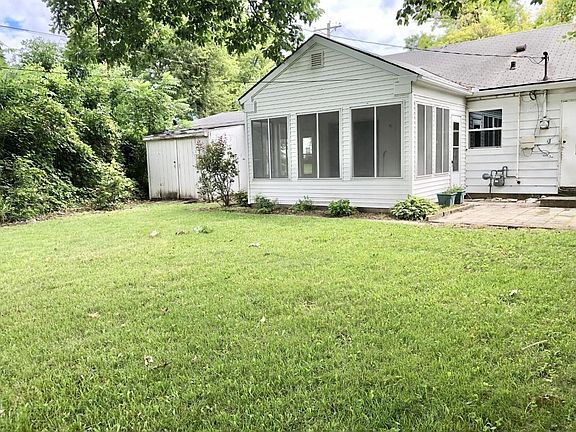 3rd image of 5023 S Camden Dr