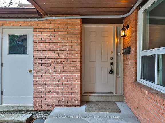 3rd image of 242 Tansley Rd
