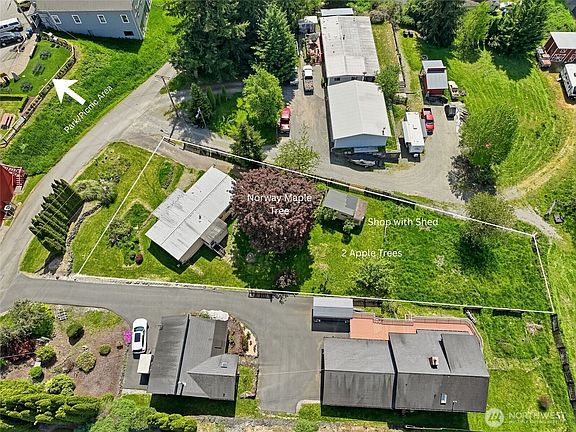 3rd image of 32711 Commission Avenue