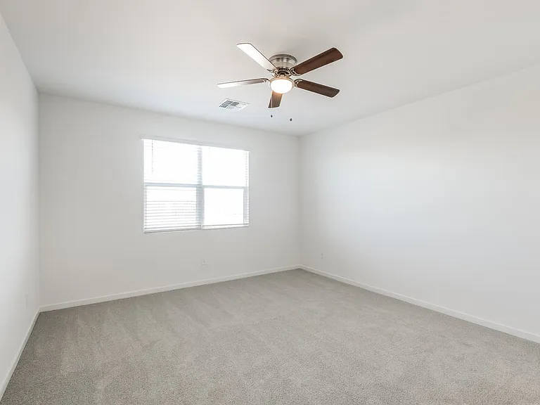 5324 S 245th Ave — Photo 9