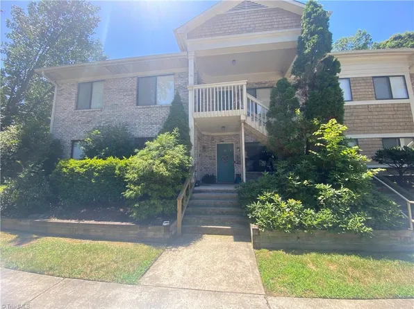 811 Belmont Dr Unit 1A, High Pt, NC 27263