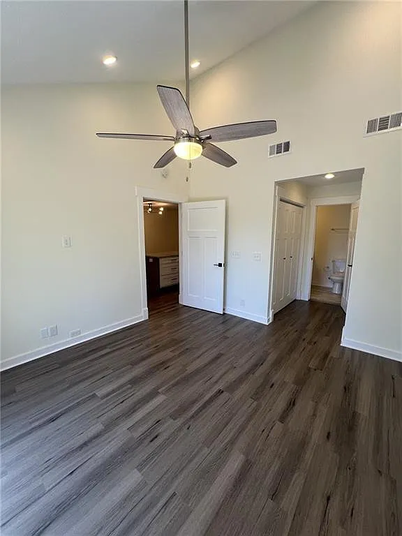 3 bed, 2.0 bath, 1086 sqft, $2,800 — Photo 4