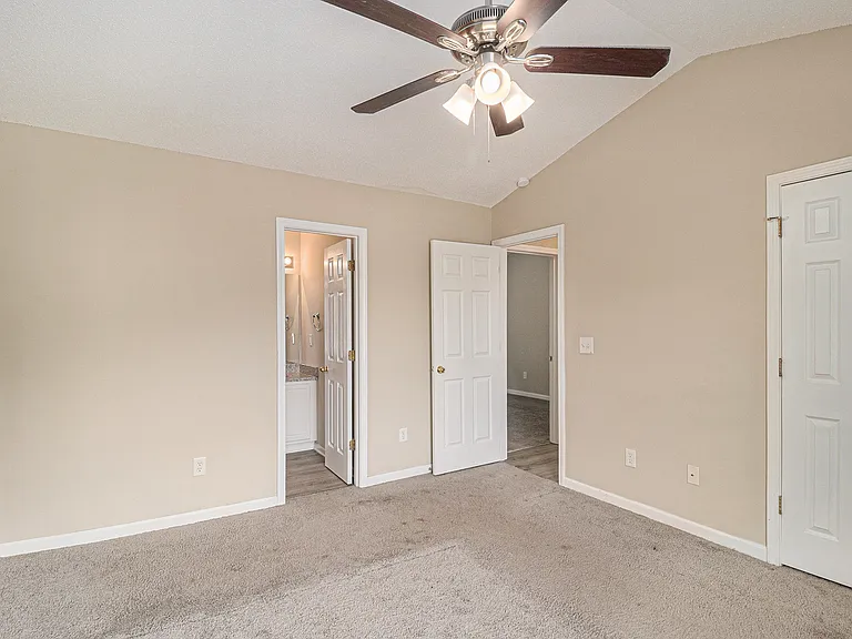 128 Prity Ct — Photo 2