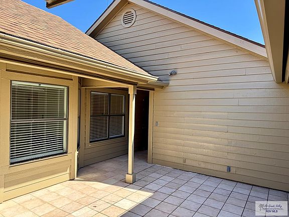 2nd image of 210 Heather Dr #4