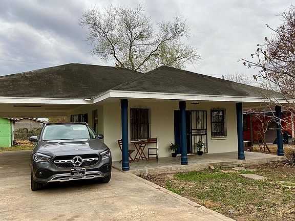 4th image of 305 San Angelo Dr