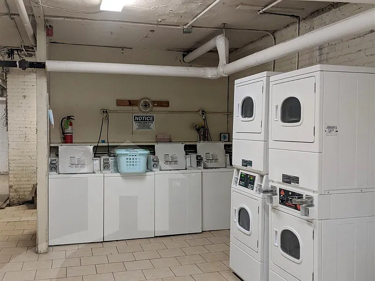 10 Agassiz St #7 — Photo 13