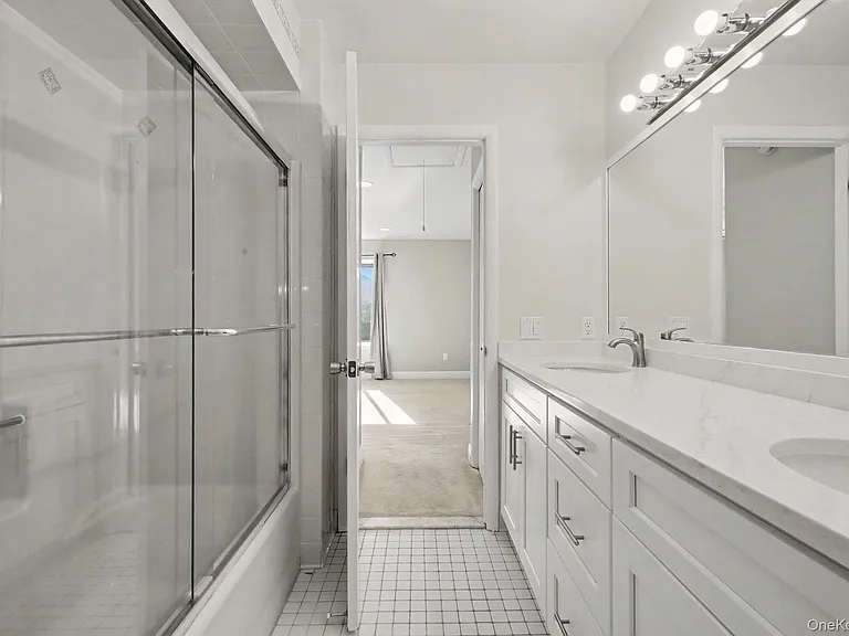 212 Old Farm Ln — Photo 18