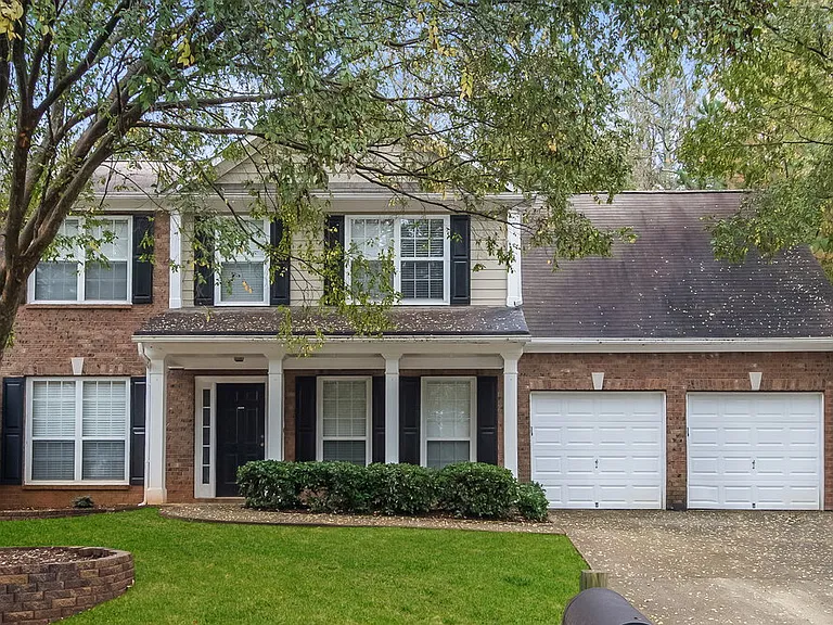 4960 Abbotts Glen Trl NW — Photo 1