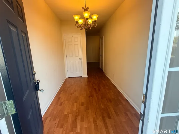 31 Nolan Cir #31, Manchester, CT 06042