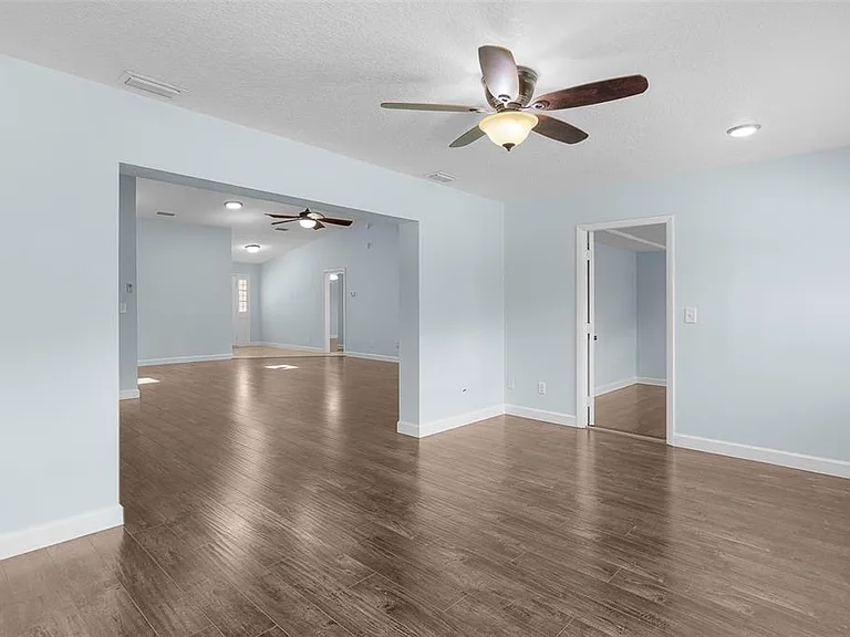 400 NW 80th Ave — Photo 33