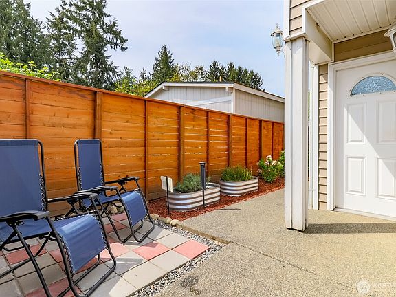 3rd image of 10426 17th Avenue SW #10426