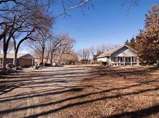 6333 N Ridge Rd, Maize, KS 67101