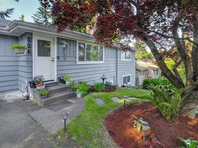 902 S 202nd Street, Seattle, WA, 98198