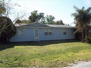 1st image of 4165 Ponds Dr