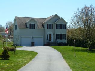 53 Fairhaven Rd, Niantic, CT 06357