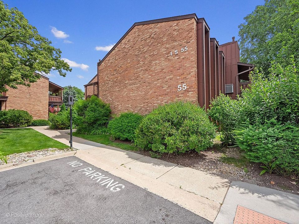 1st image of 1S055 Spring Rd APT 2C