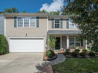 3922 Cameron Creek Dr, Matthews, NC 28105