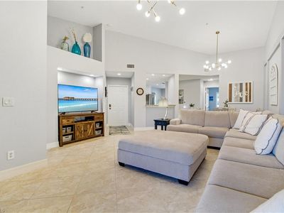 6770 Huntington Lakes CIR #203, Naples, FL, 34119