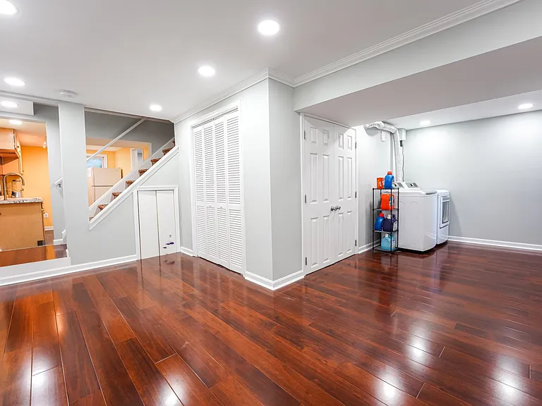 6807 Huntsman Blvd — Photo 6