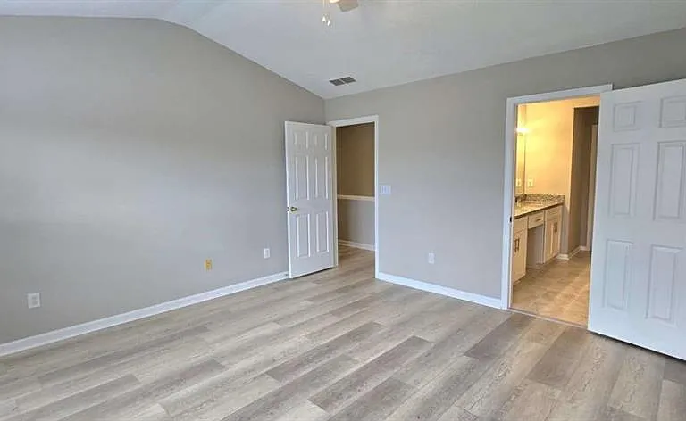 3611 Gainesway Trce — Photo 42