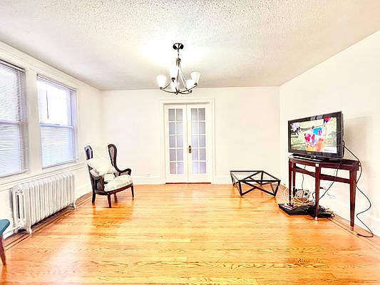 2nd image of 3601 Irwin Ave #Penthouse