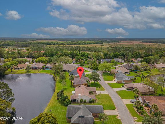 2nd image of 79 Carriage Creek Way