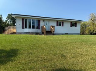110 E Stokes Ave, Badger, MN 56714