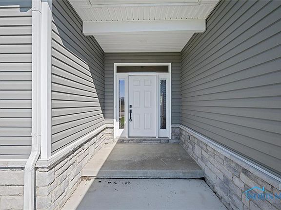 5th image of 4035 E Plaza Blvd